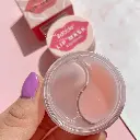 mascarilla-y-exfoliante-de-labios-2.webp