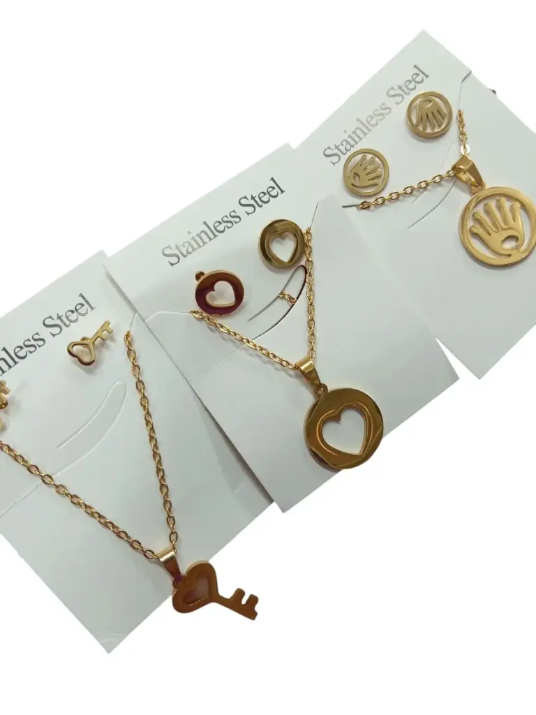 Set De Collar Y Aretes En Acero Stainless Steel