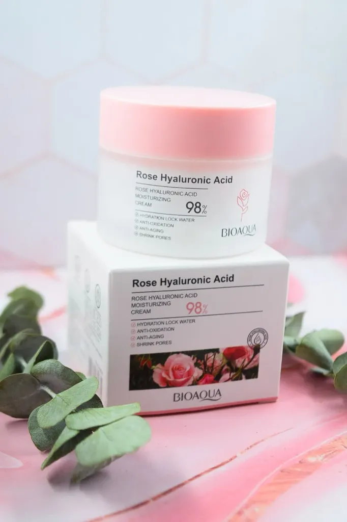 Crema Facial Rosas y Acido Hialurónico Bioaqua 