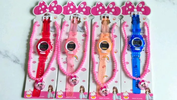 Set De Reloj  Y Collar Niña Ref. 320