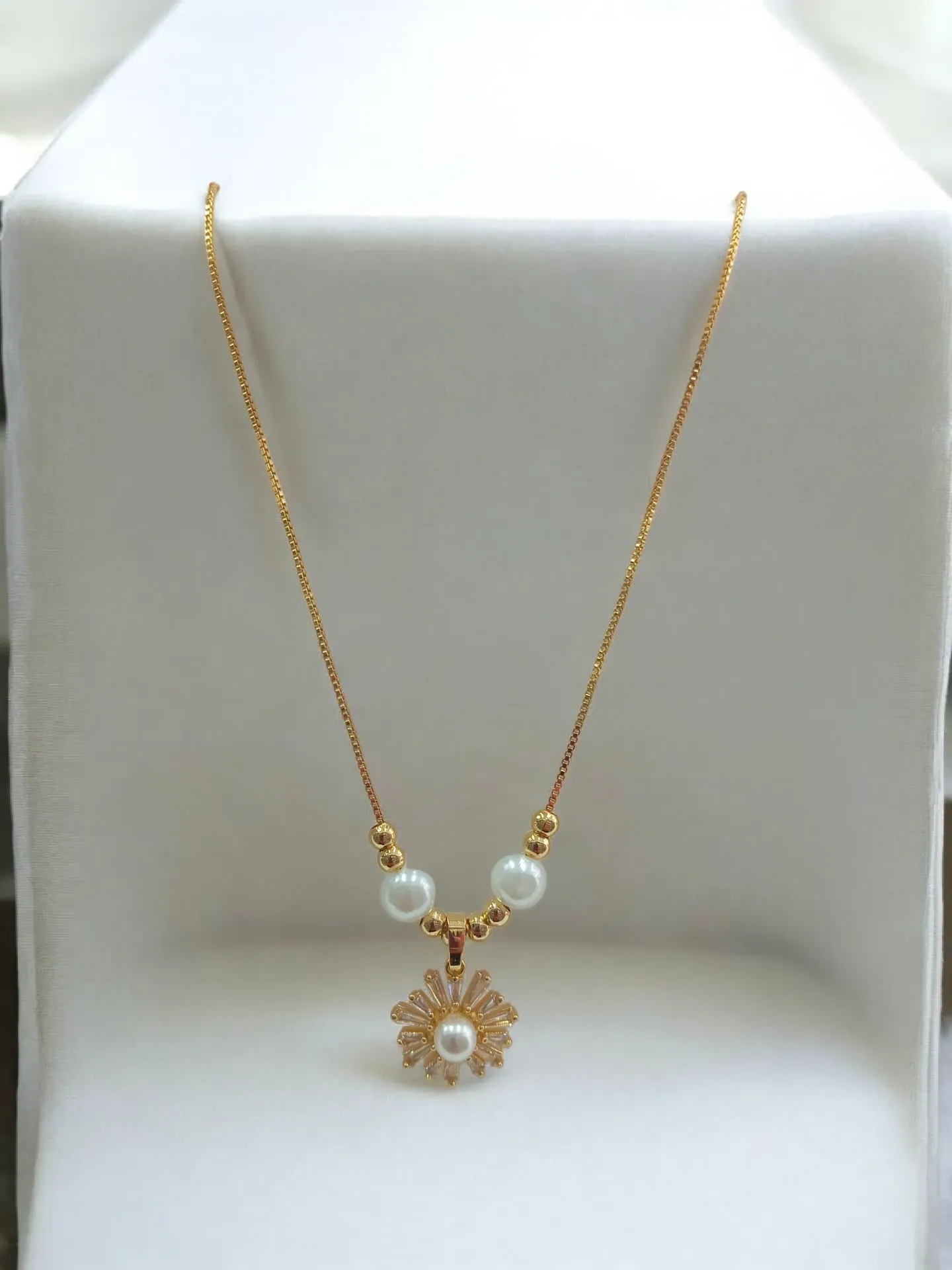 Cadena Flor Con Perlas