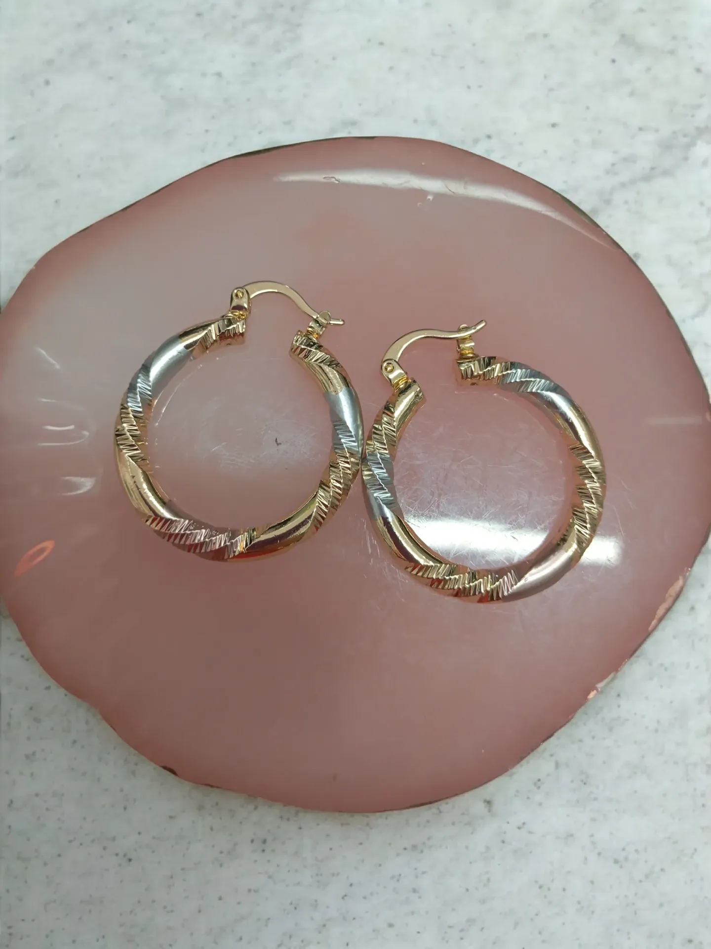 [0120] Candonga Facetada Geometrico