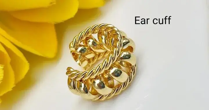 Ear Cuff Chunky  Dorada