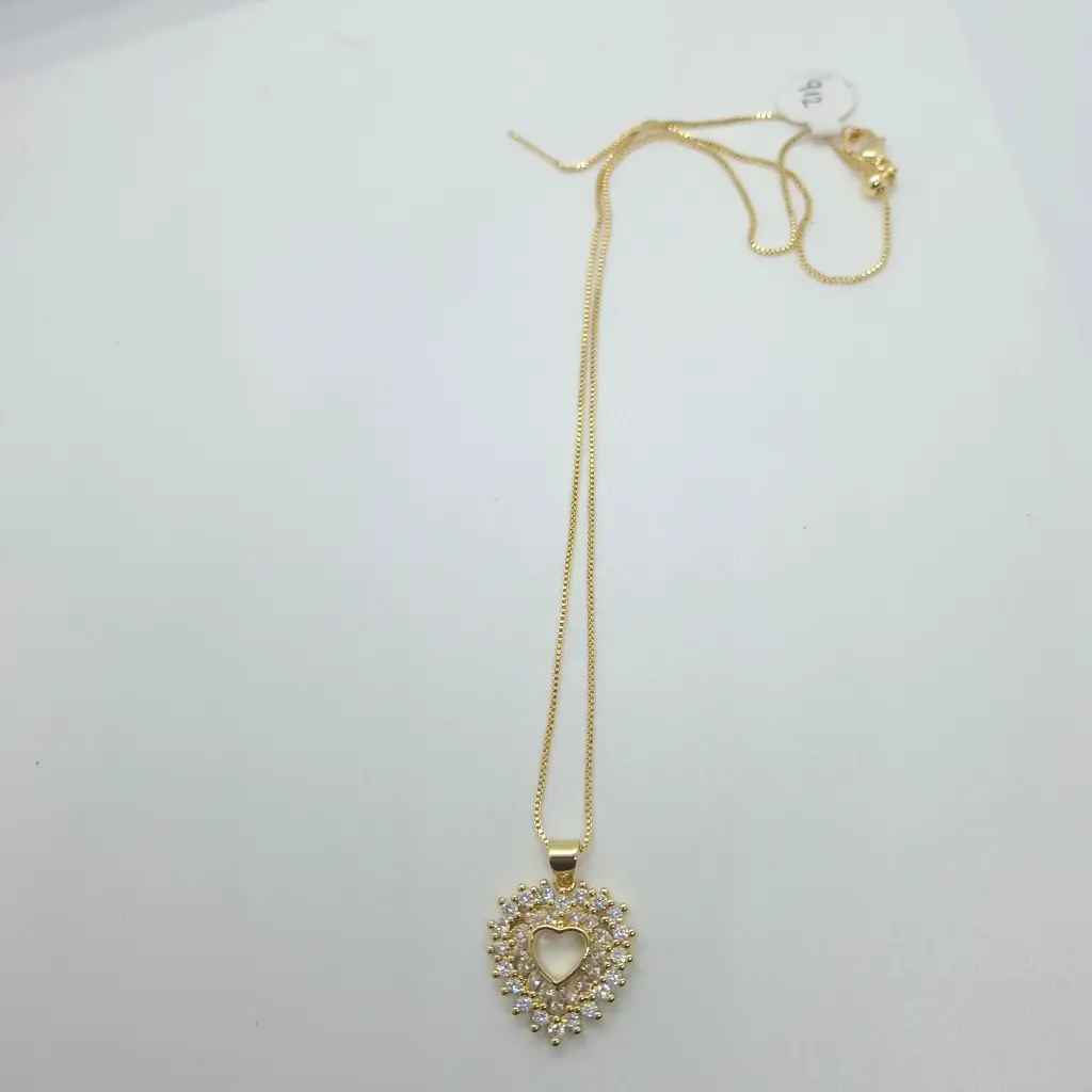 Cadena Delgada Con Dije Corazon Con Piedras Blancas