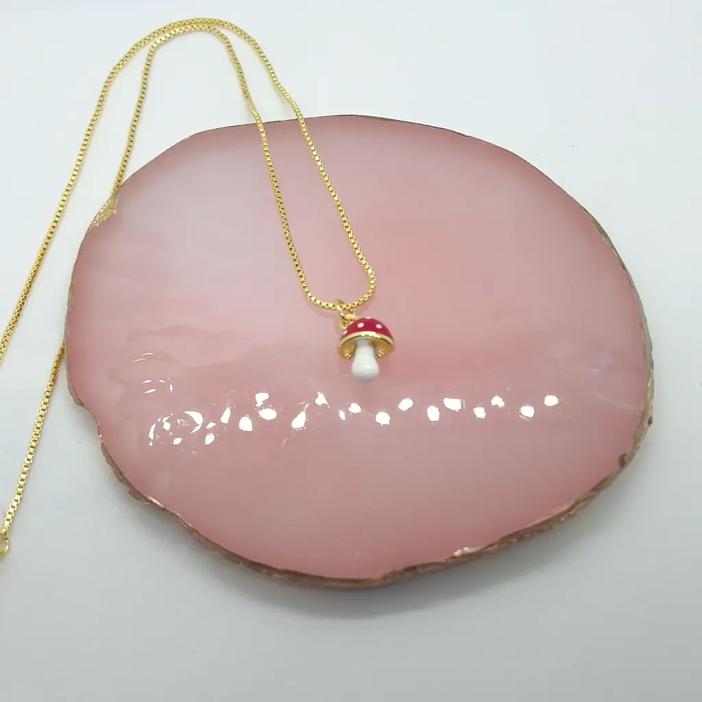 Cadena Delgada Con Dije De Hongo Pequeño Rojo