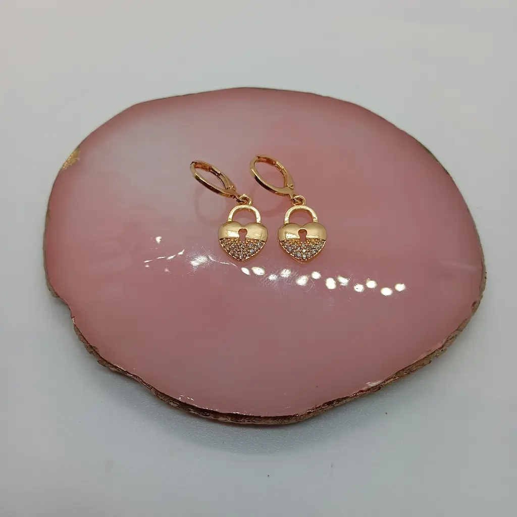 Aretes Elegantes con Candado en Forma de Corazón