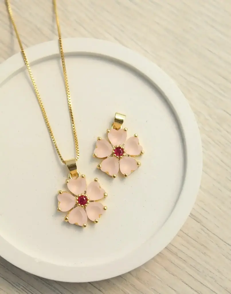 Cadena Flor Corazones Rosa En Rodio