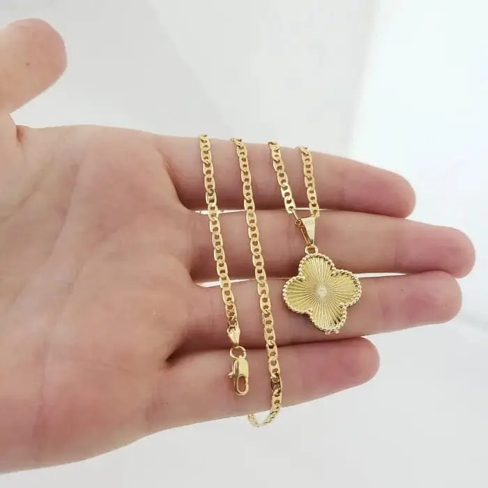 Cadena Delgada Con Dije De Trebol 