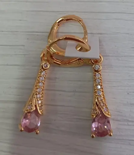 [ENC0000000000168ACC] Candongas Doradas Con Colgante De Gota Rosada
