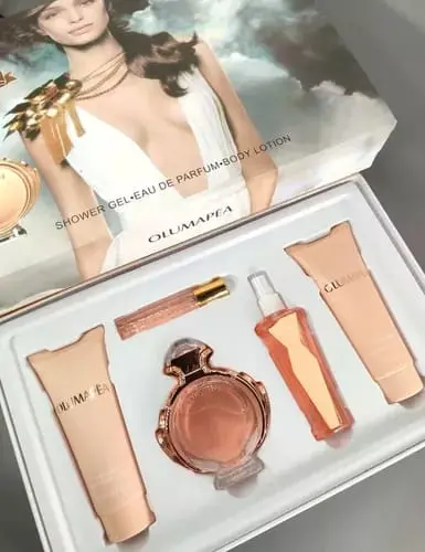 [ENC0000000000530COR] Kit Importado Olumapea Woman Replica1.1  Set De Perfume,splash,shower Gel,crema Corporal Damas 100ml.