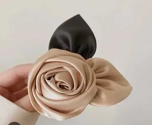 [ENC0000000001624CAP] Pinza De Flores Satinada