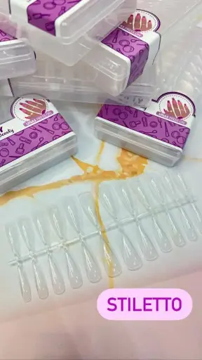 [ENC0000000000431UÑA] Uñas Press On Caja Sileto  X240 UND