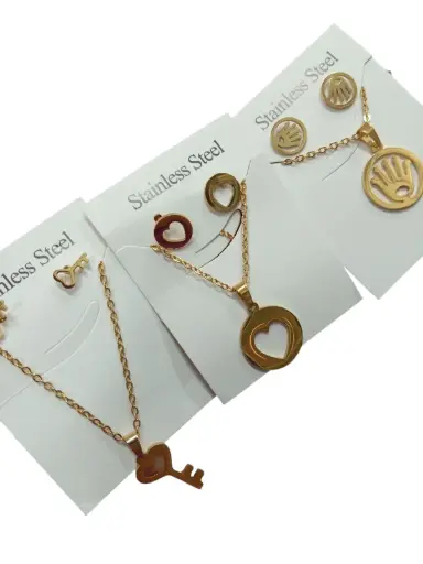 Set De Collar Y Aretes En Acero Stainless Steel